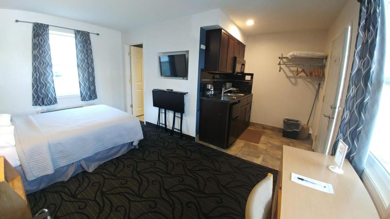 Motel 57 Sturgeon Bay Eksteriør billede